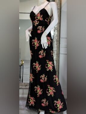 Gianni Bini Black Floral Formal/Prom/Date Long Embroidered Dress Size 5 NWOT GB